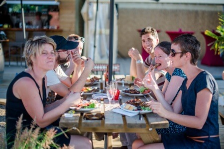 dekijkuit-beernem-buitenbar-zomer-eten10